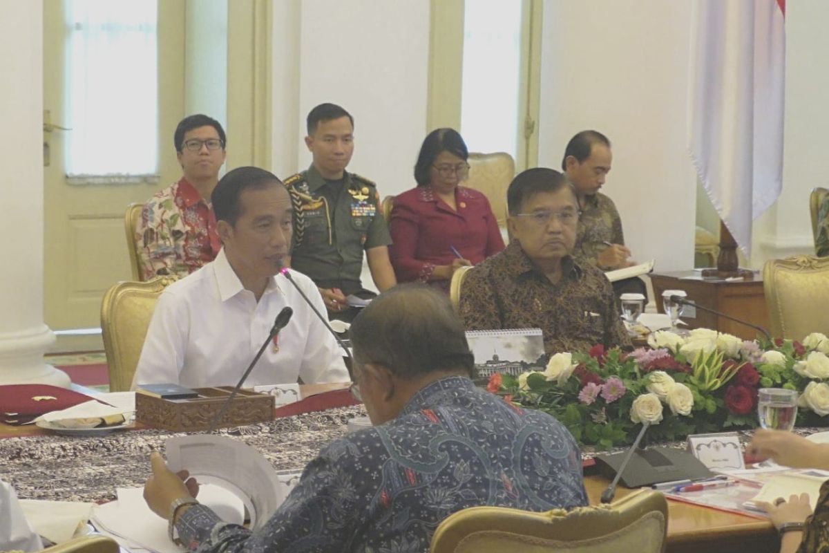 Jokowi urges Central Java to boost export-oriented industry, tourism