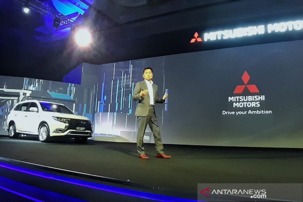 Mitsubishi Eclipse Cross dan Outlander PHEV masuk Indonesia