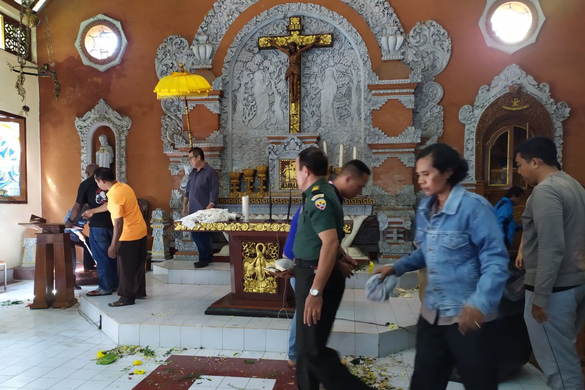 Polsek Denpasar Timur tangkap perusak Gereja Katolik