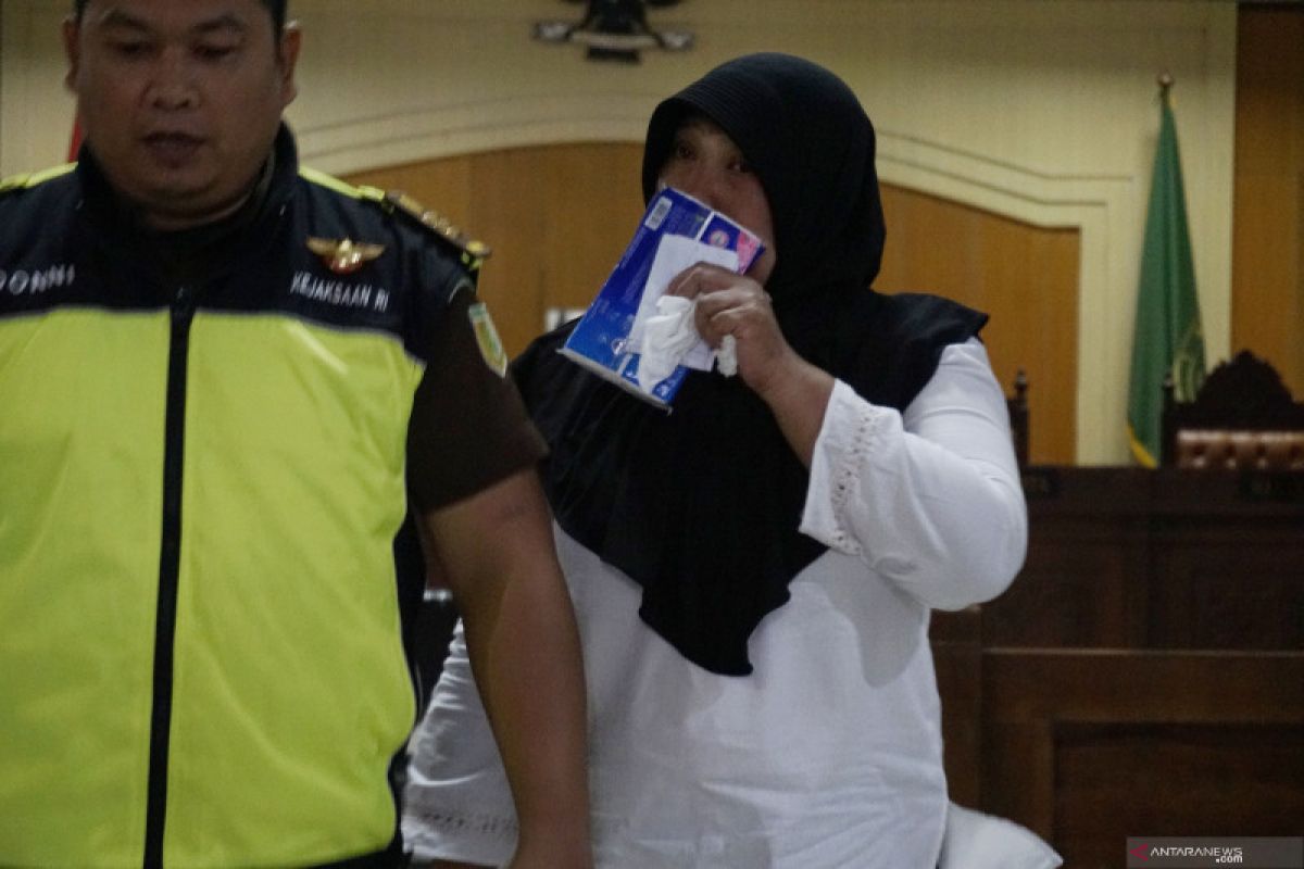 Pengadilan Mataram menggelar sidang perdana perkara suap Kompol Tuti