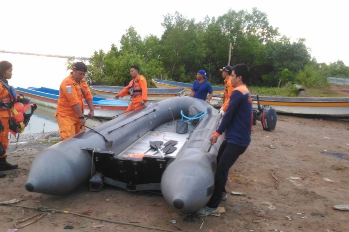 Jatuh di Sungai Maro, ABK KM Sapurasa belum ditemukan