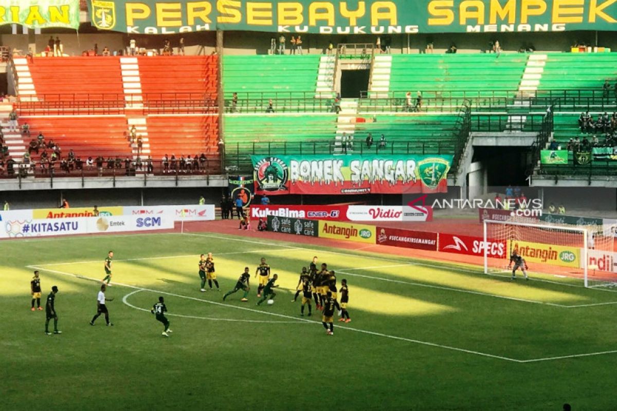 Barito Putera tahan Persebaya 2-2