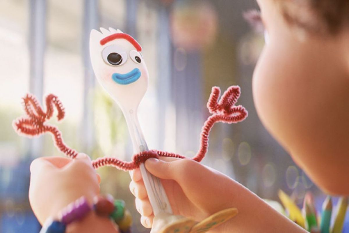 Berisiko sebabkan tersedak, mainan Forky "Toy Story 4" ditarik