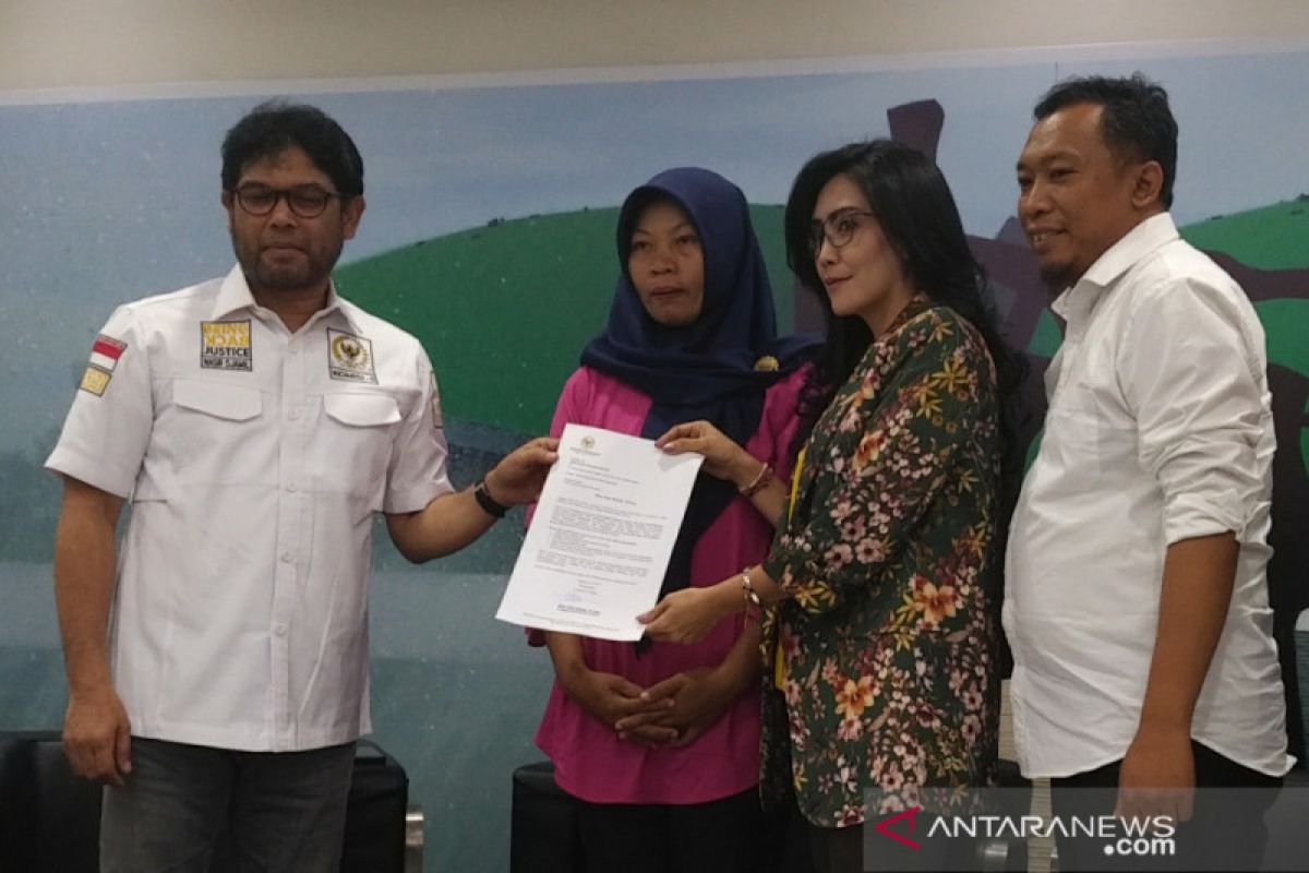 Rieke titipkan surat jaminan untuk Baiq Nuril kepada Anggota DPR RI
