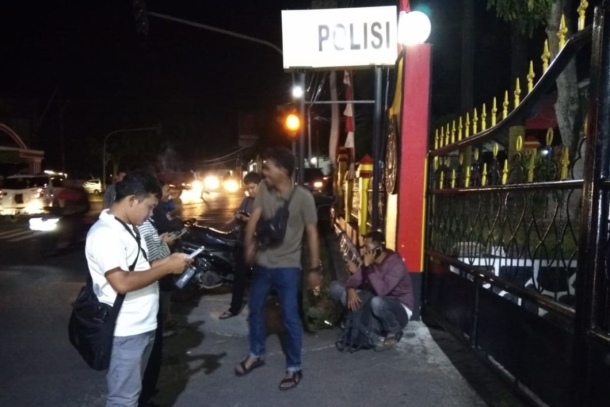 Gubernur Kepri masih diperiksa KPK di Polres Tanjungpinang