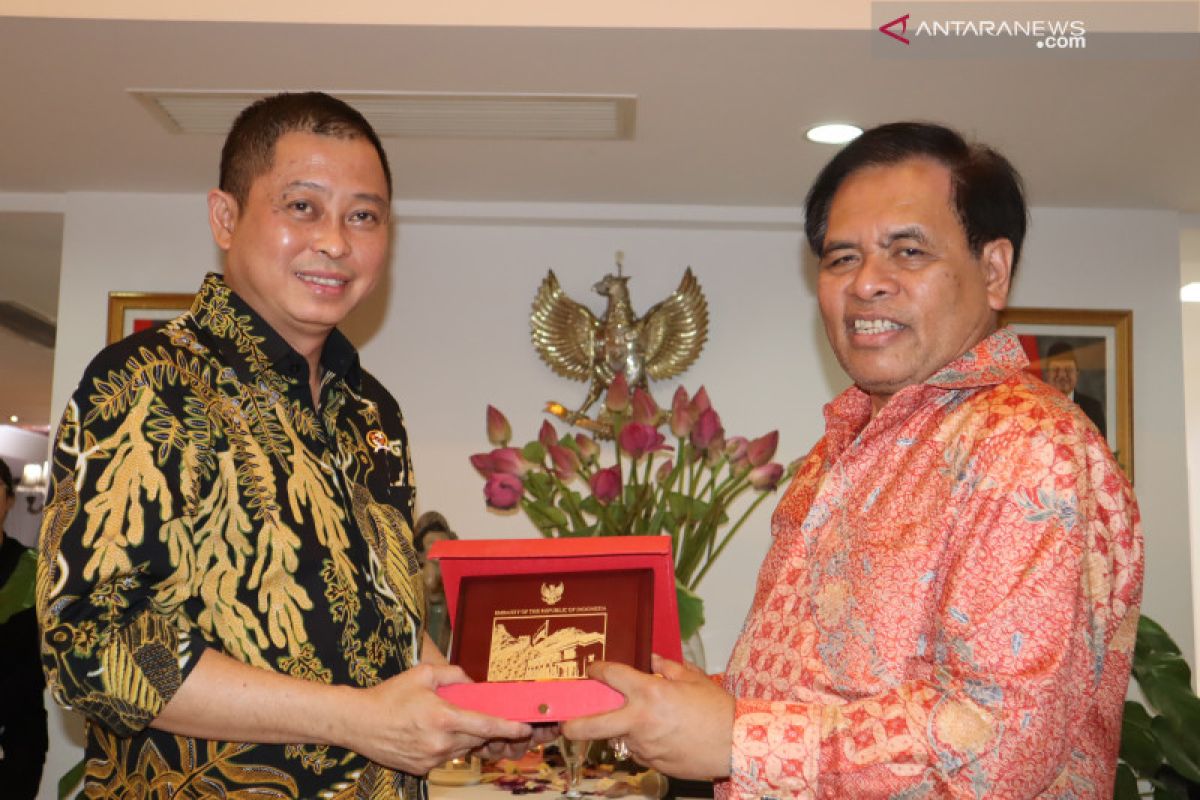 Indonesia, China discuss transfer of energy technology at 6th ICEF