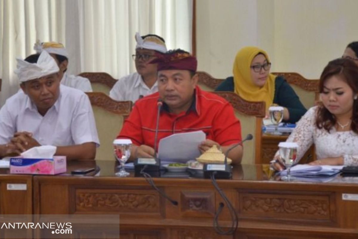 DPRD Bali bahas  soal upah dalam Ranperda Perlindungan Ketenagakerjaan