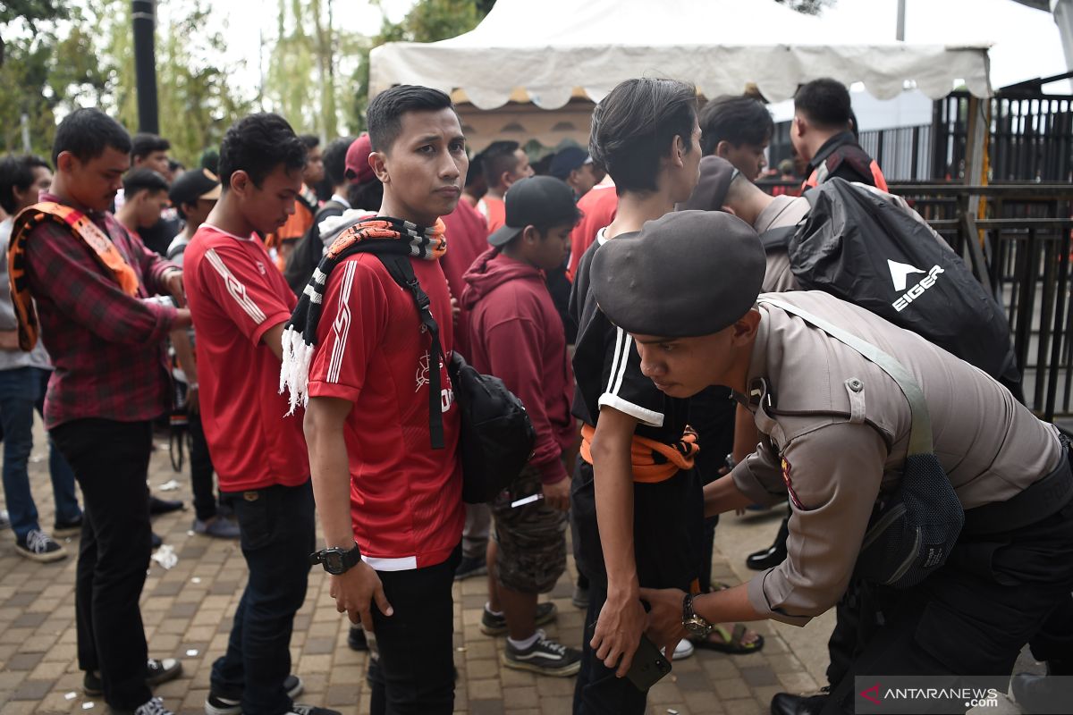 Polri gelar kursus manajemen keamanan stadion akhir Januari