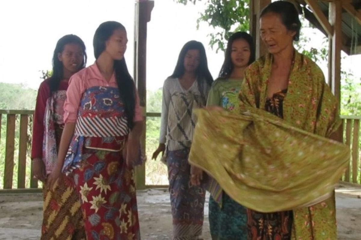 Teater Tonggak akan tampilkan tari badeti asal Suku Anak Dalam
