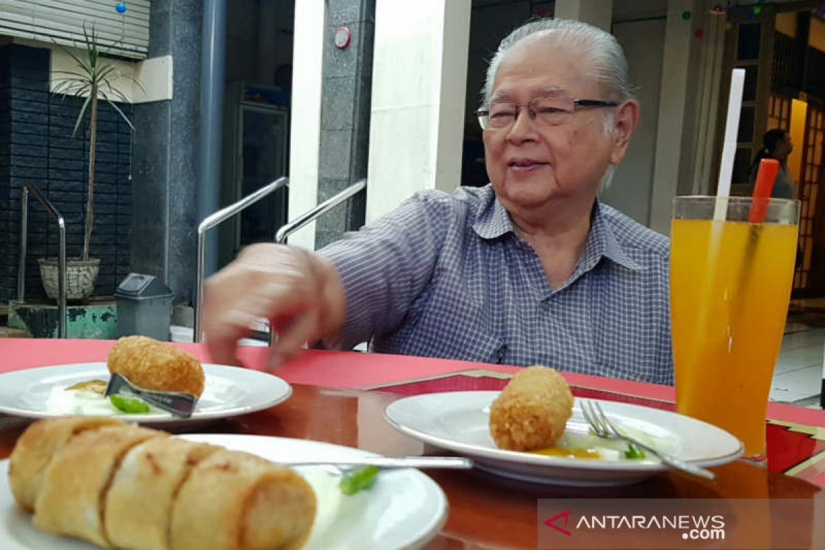 Restoran Semarang konsisten hidangkan masakan kampung