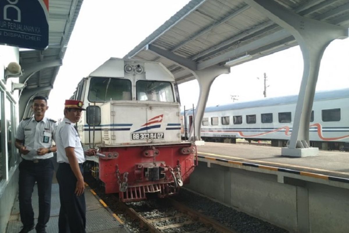 Jalur kereta tertua di Sumbar "dibangkitkan" dari "kubur" pada 2019