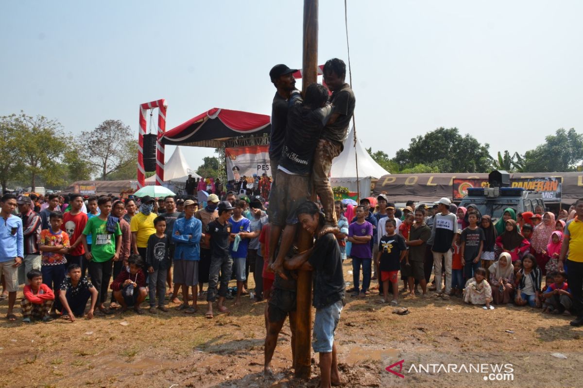 Polresta Tangerang gelar  lomba HUT melibatkan warga