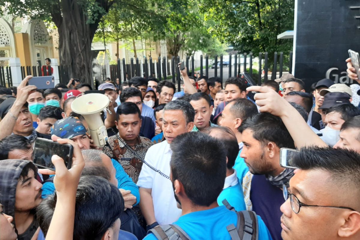 Ketua DPRD DKI tinjau proses relokasi pengungsi Kebon Sirih
