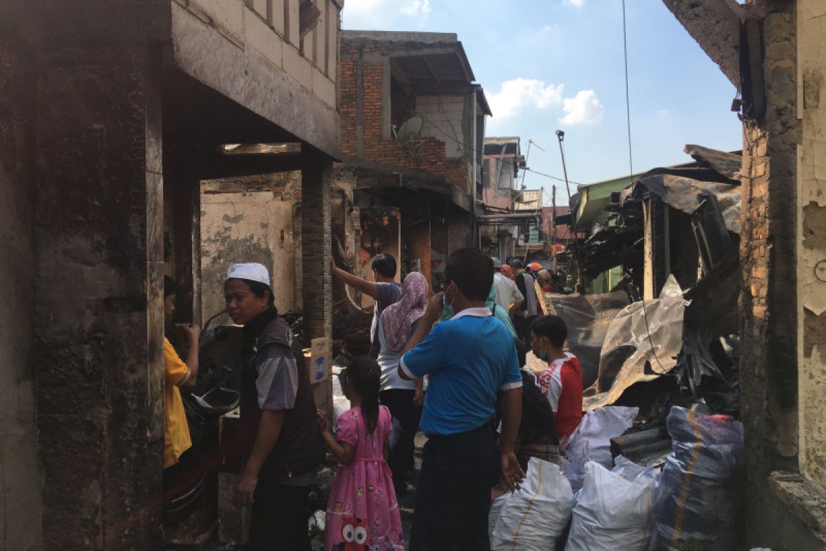 Camat Tebet jadwalkan kerja bakti massal di lokasi kebakaran