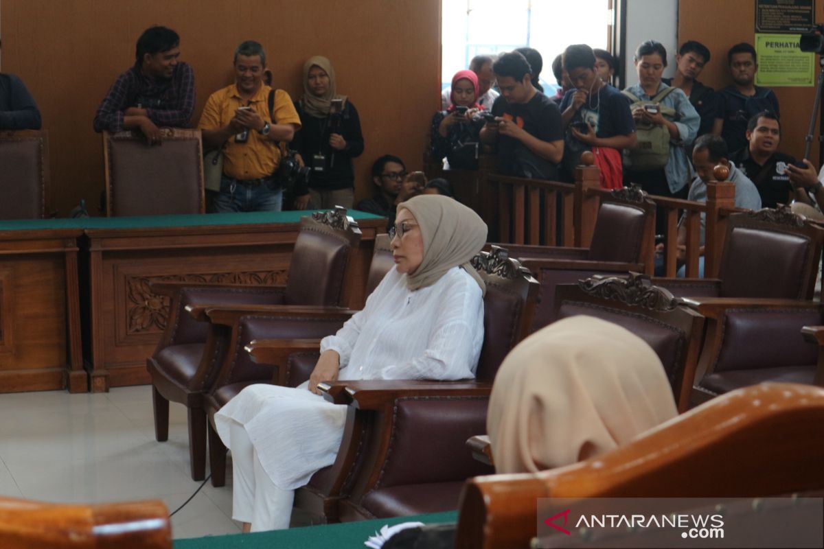 Ratna Sarumpaet divonis dua tahun penjara