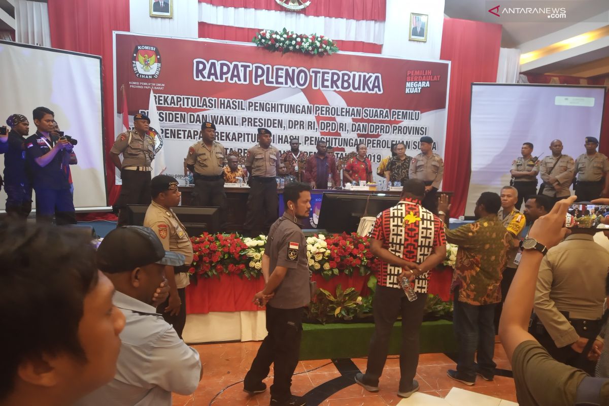 DKPP sidangkan perkara pelanggaran KPU Tambrauw dan Maybrat, Jumat