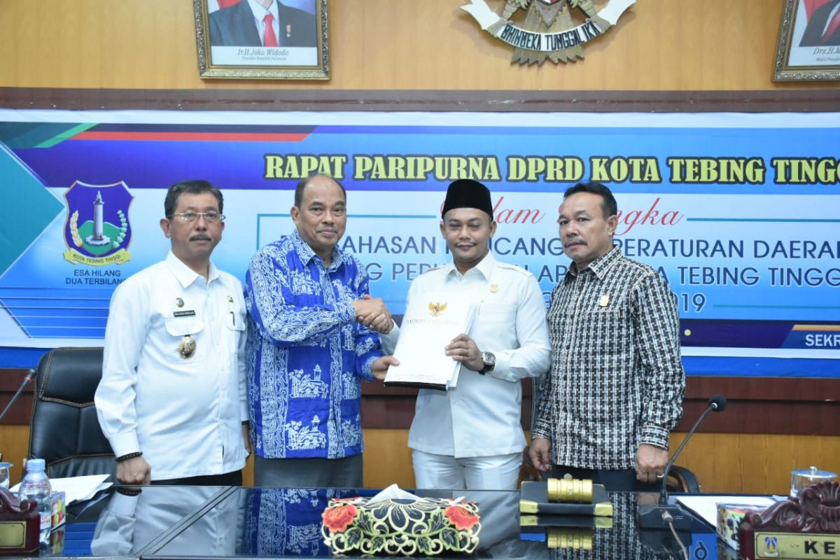 Wali Kota Tebing Tebing sampaikan nota pengantar P.APBD 2019