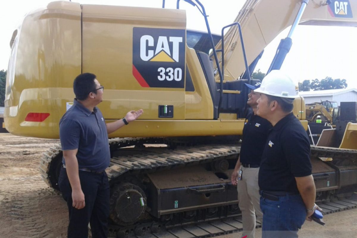 Trakindo luncurkan hydraulic excavator kelas 30 ton