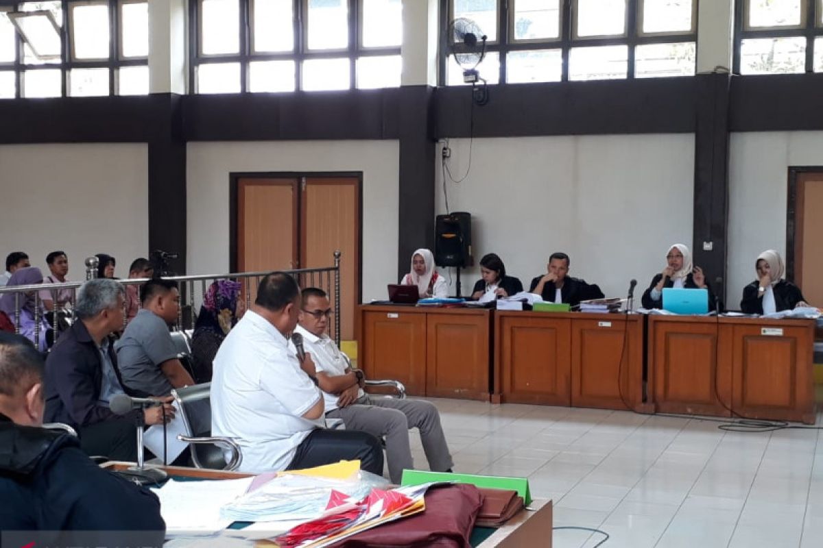 Jaksa tuntut komisioner KPU Palembang enam bulan penjara