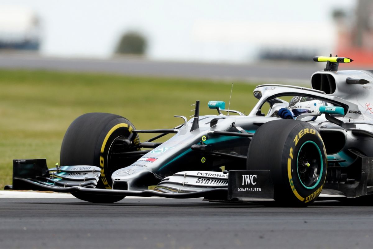 Bottas ungguli Hamilton di Sirkuit Silverstone