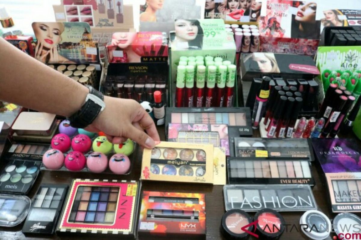 INDEF sarankan kosmetik impor dikenai aturan non-tarif