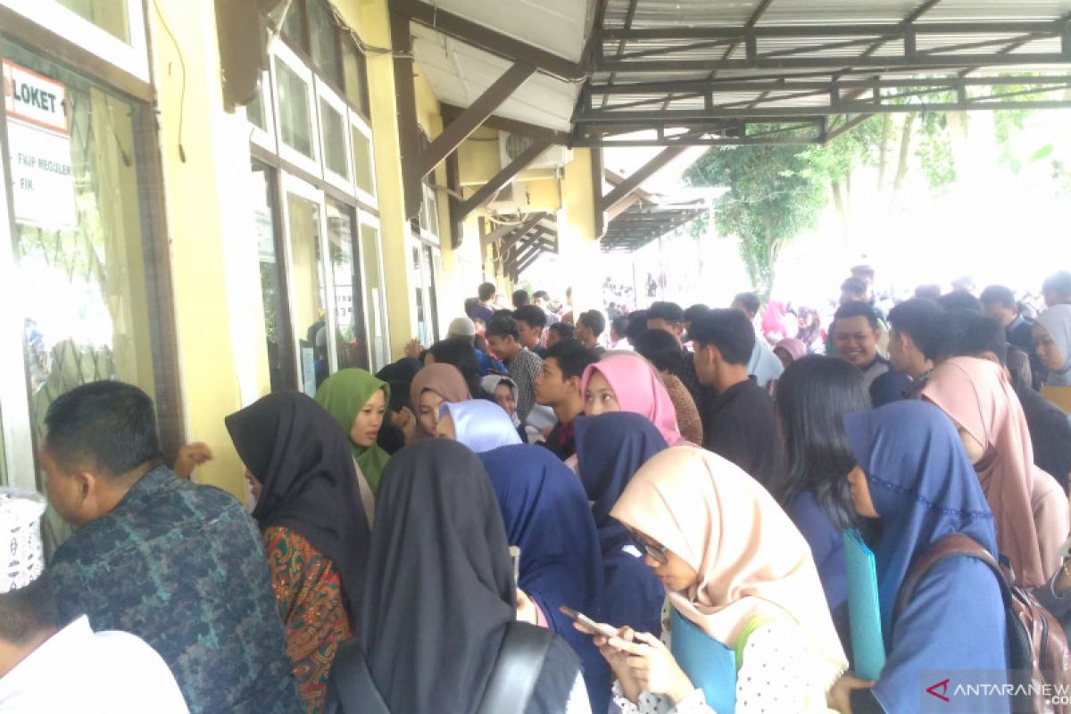 Calon mahasiswa Unja sebut SBMPTN  melalui UTBK lebih mudah