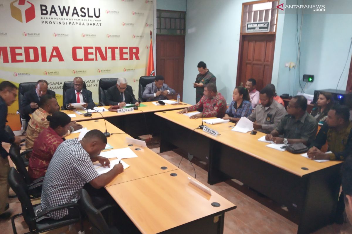 Sidang Etik KPU Maybrat ditunda