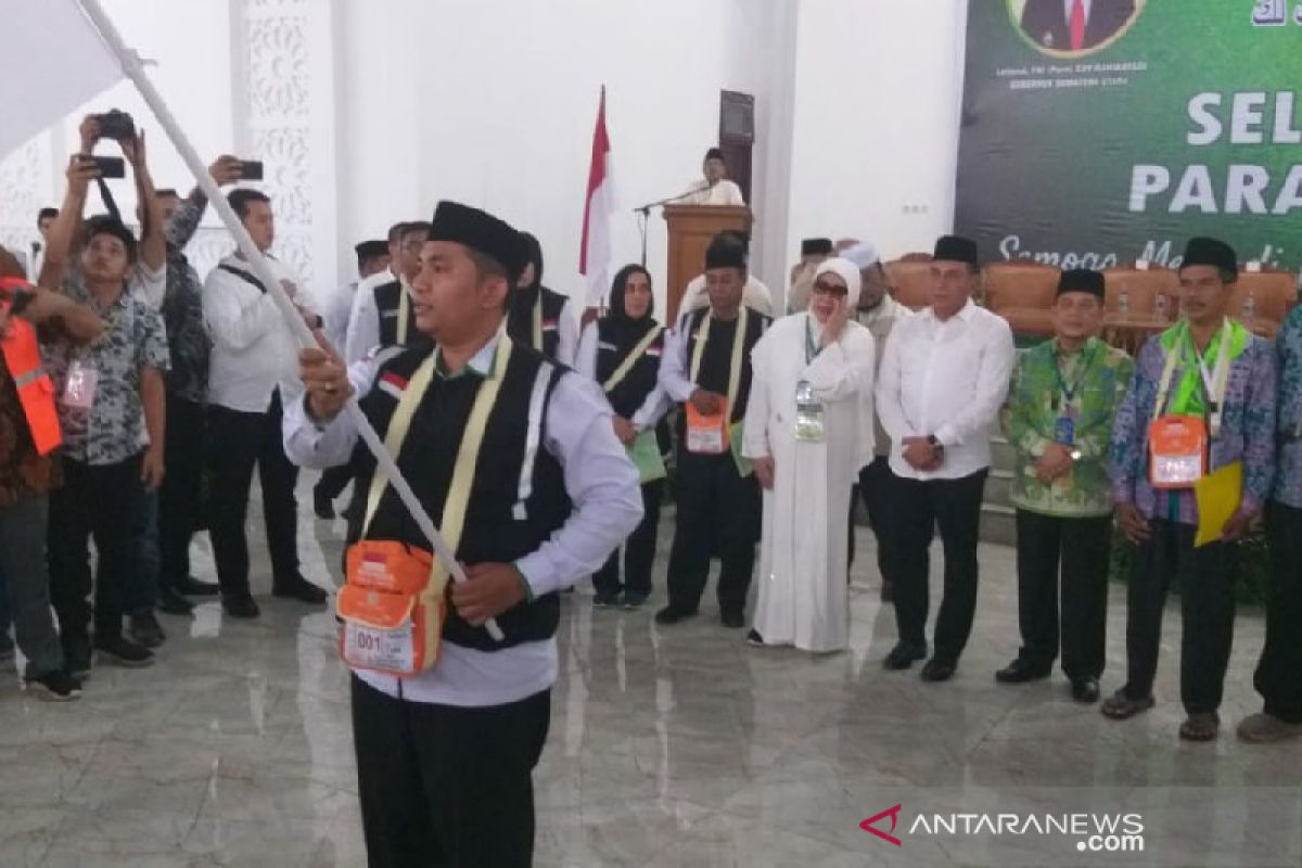 Gubernur Sumut lepas keberangkatan 388 jamaah calon haji