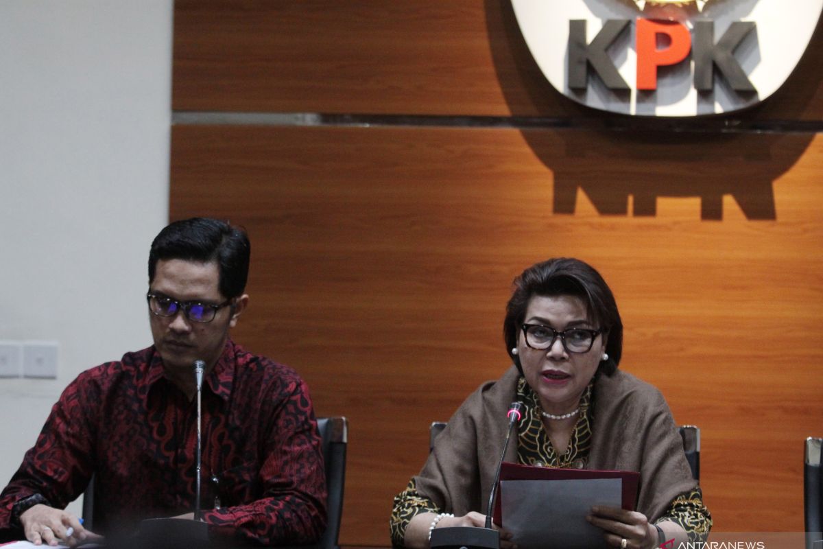 KPK panggil Kadis Perkebunan Riau