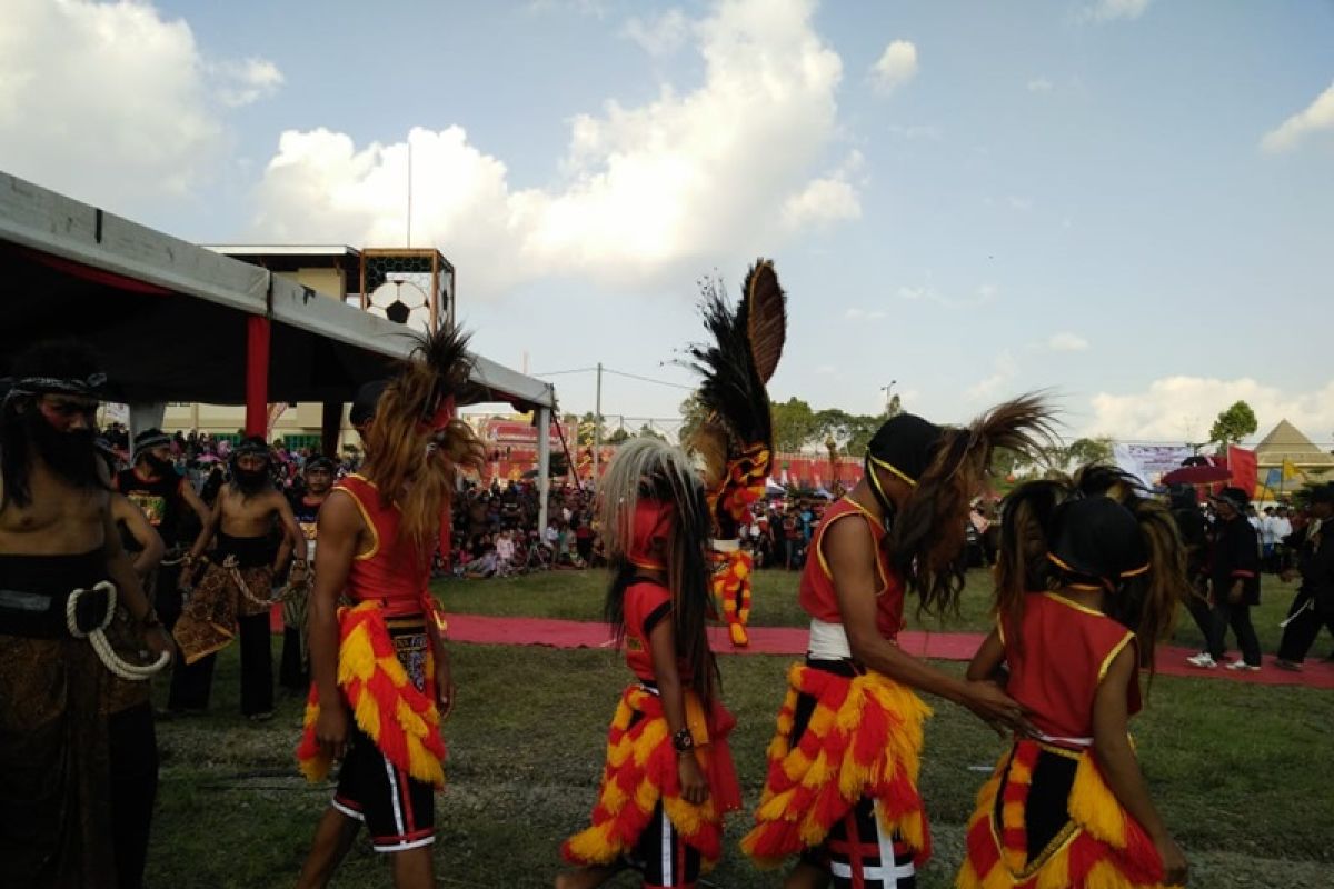 Mahasiswa KKN Unila ikut meriahkan Festival Skala Bekhak