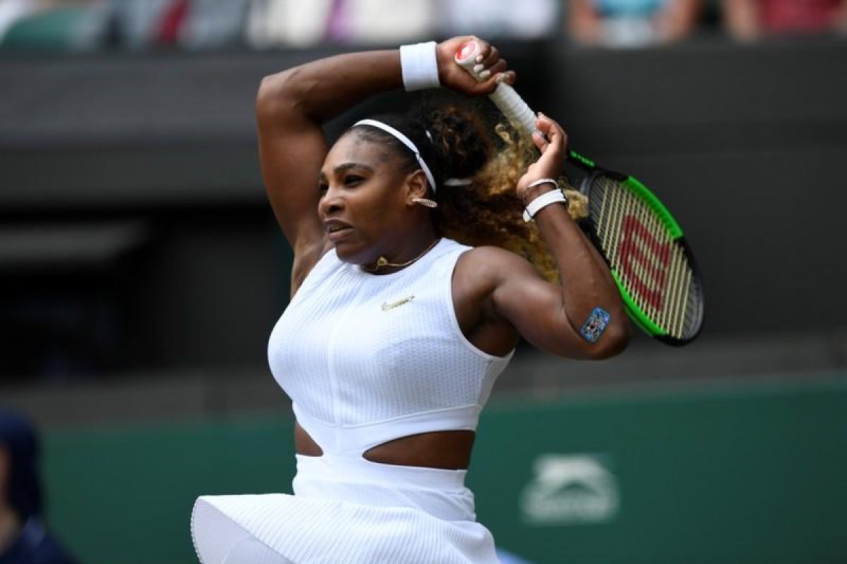 Serena tantang Halep di final Wimbledon