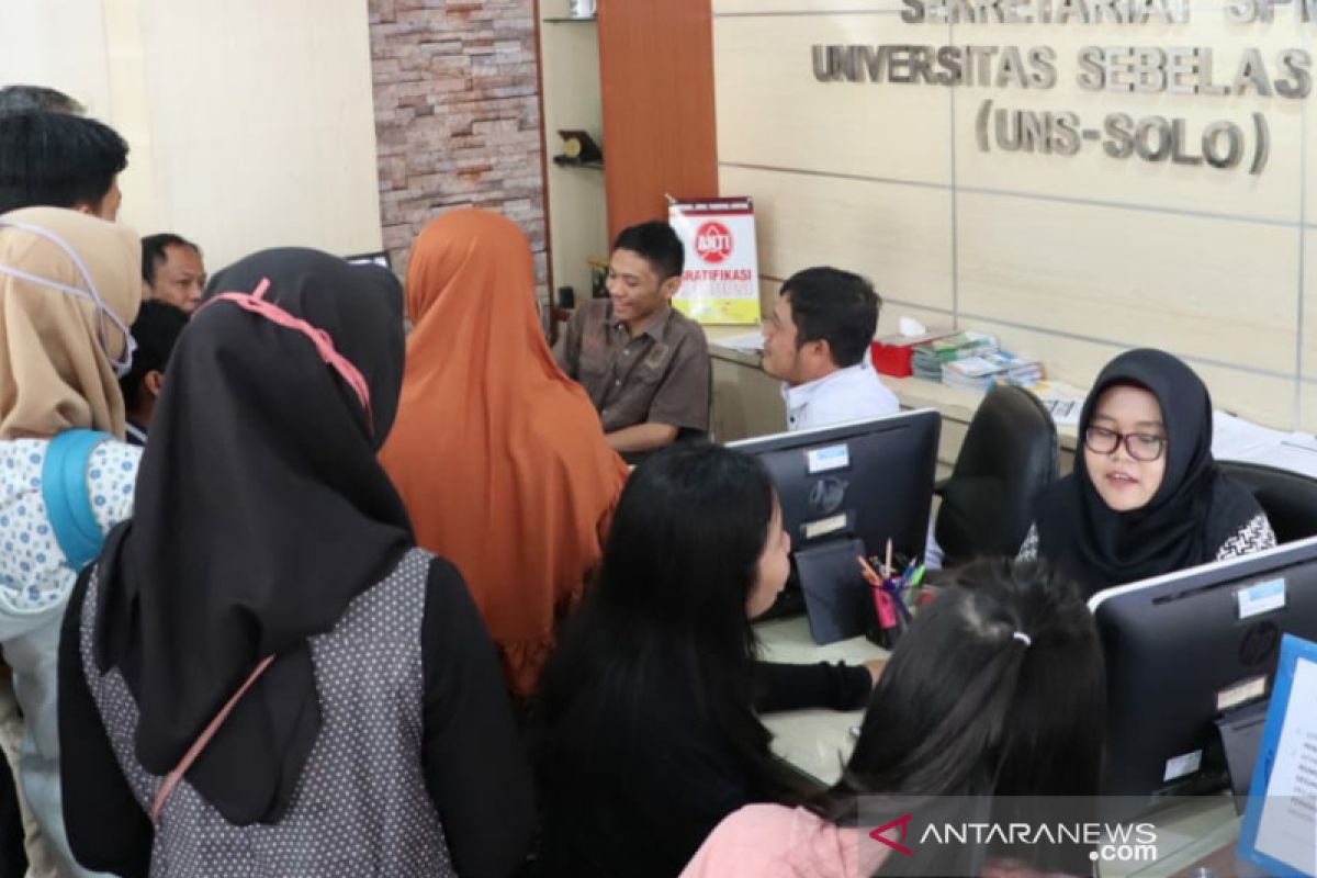 14.000 orang mendaftar ujian mandiri UNS