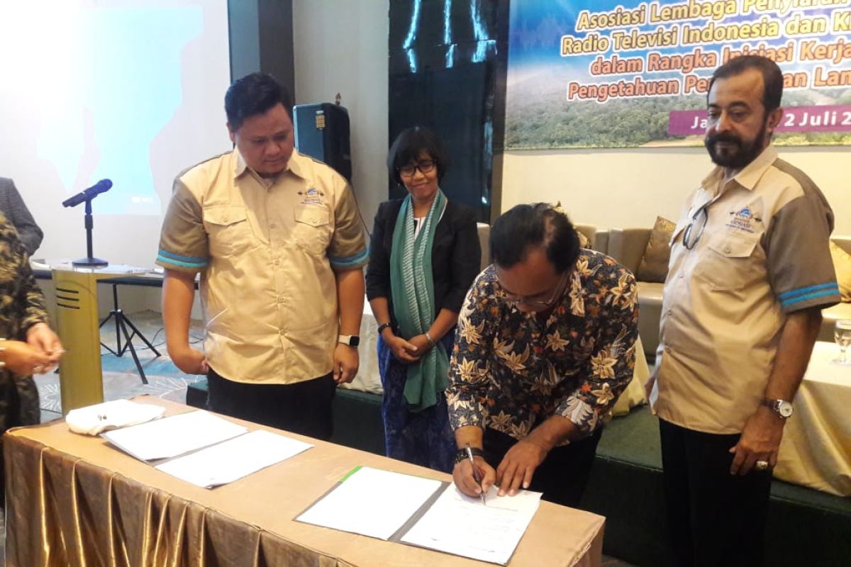 Asosiasi LPPL Radio-TV Indonesia MoU dengan ANTARA