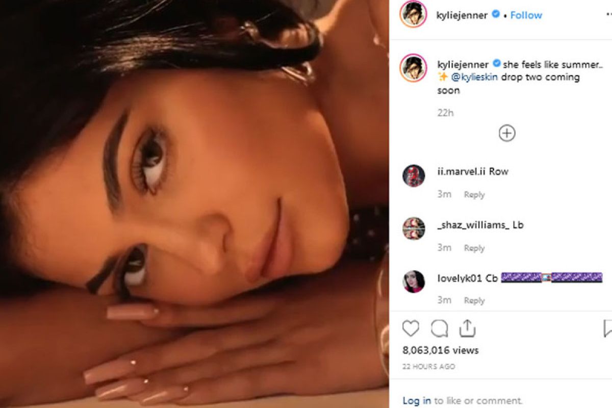 Tampil seksi, Kylie Jenner promosikan produk baru untuk tubuh