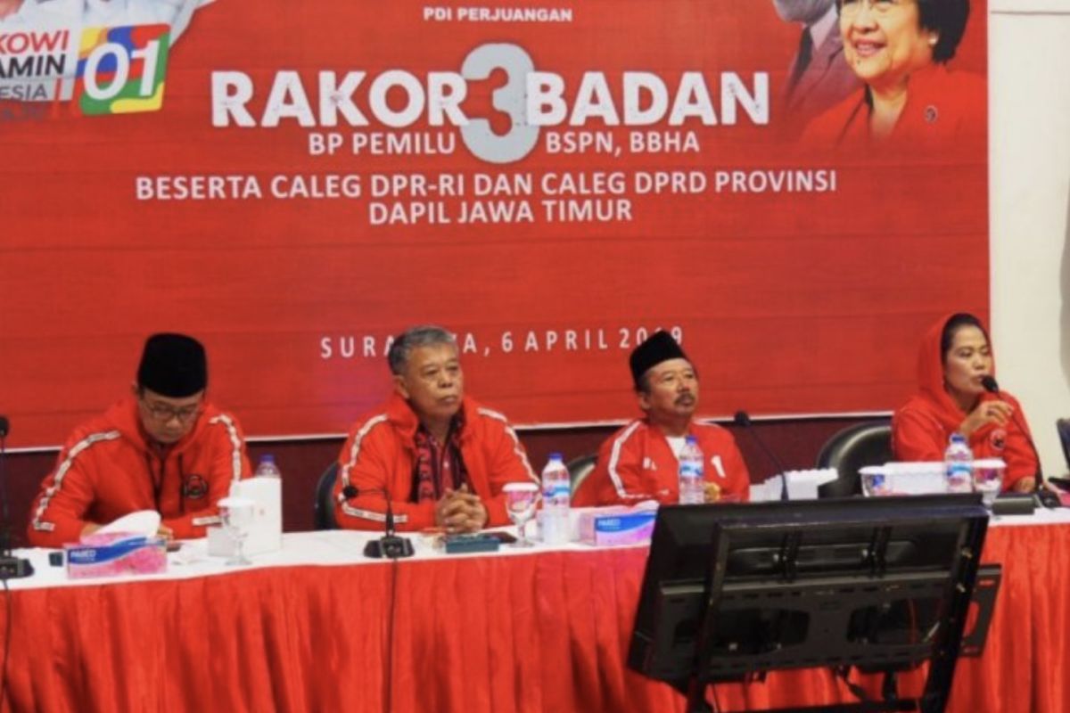 Jelaskan aturan partai, PDIP Jatim kumpulkan PAC se-Surabaya