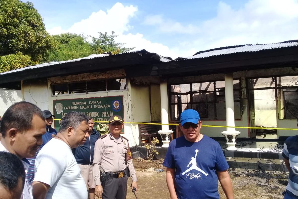Kantor Satpol PP  Maluku Tenggara terbakar
