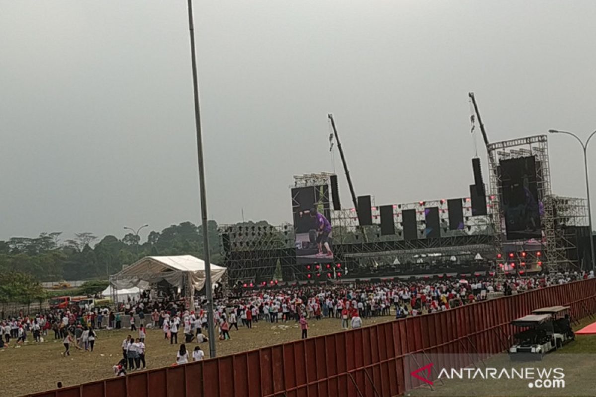 Masyarakat mulai padati lokasi Visi Indonesia