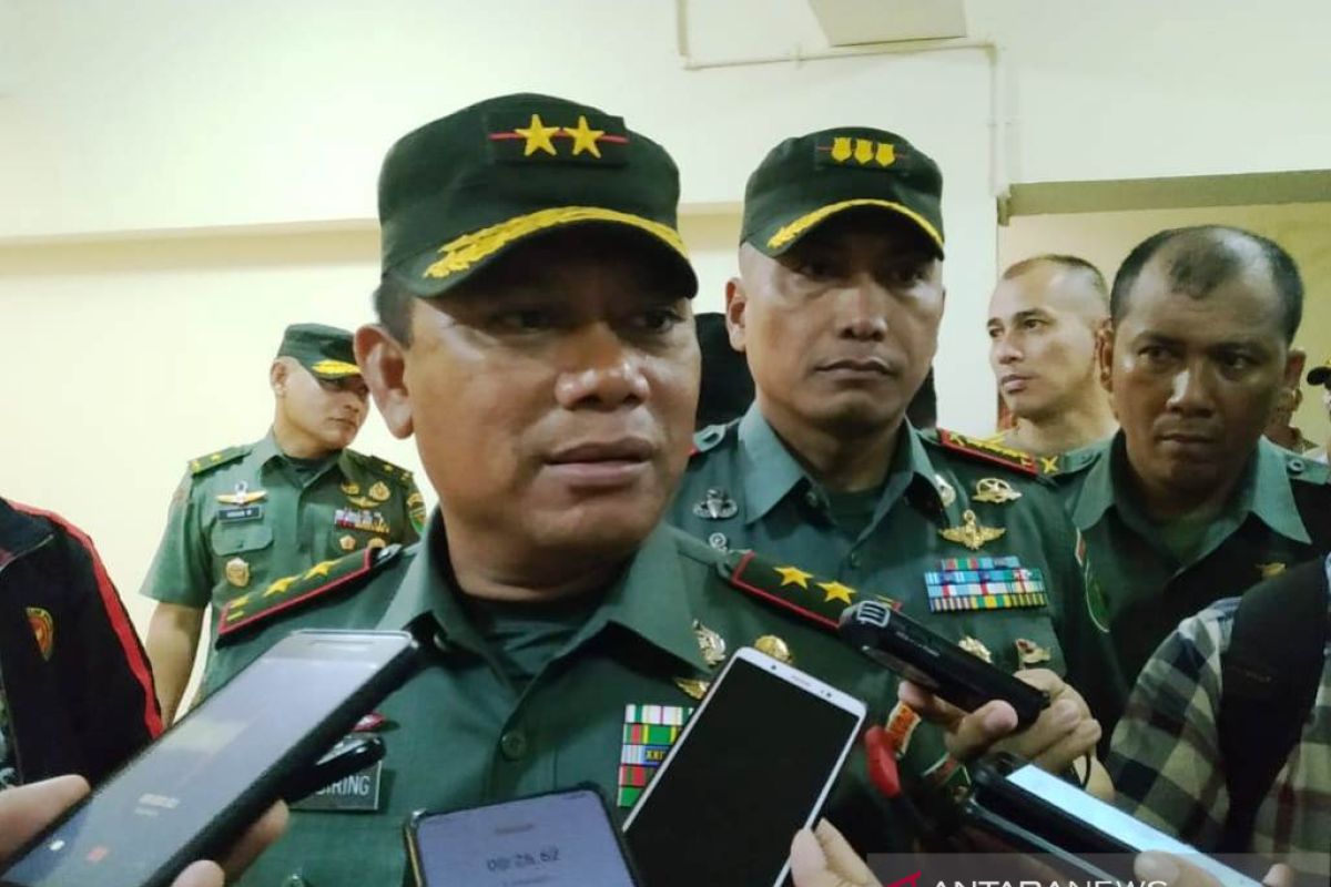 Pangdam Cenderawasih tegaskan pencarian heli MI 17 terus dilakukan