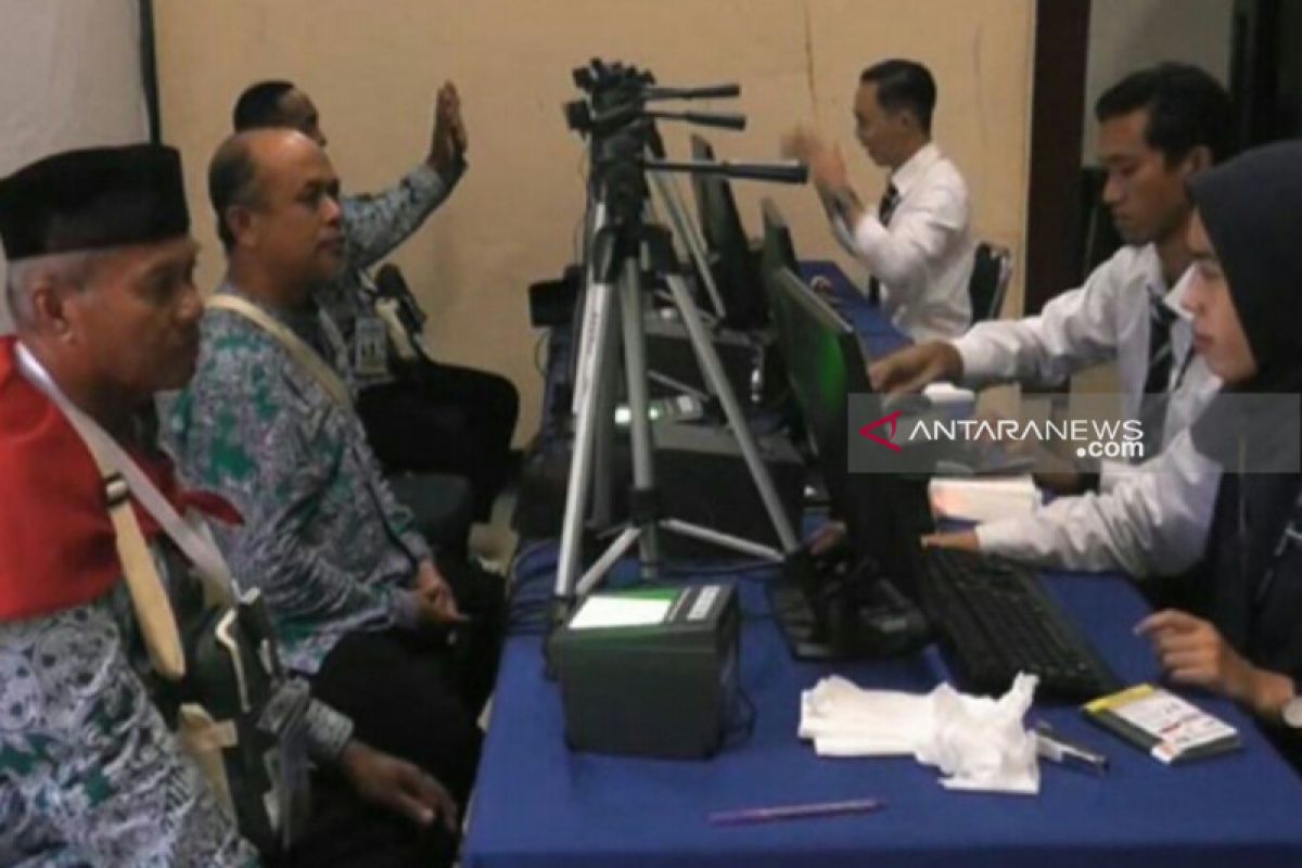 Jamaah calon haji asal Bangka Belitung tuntaskan tes biometrik