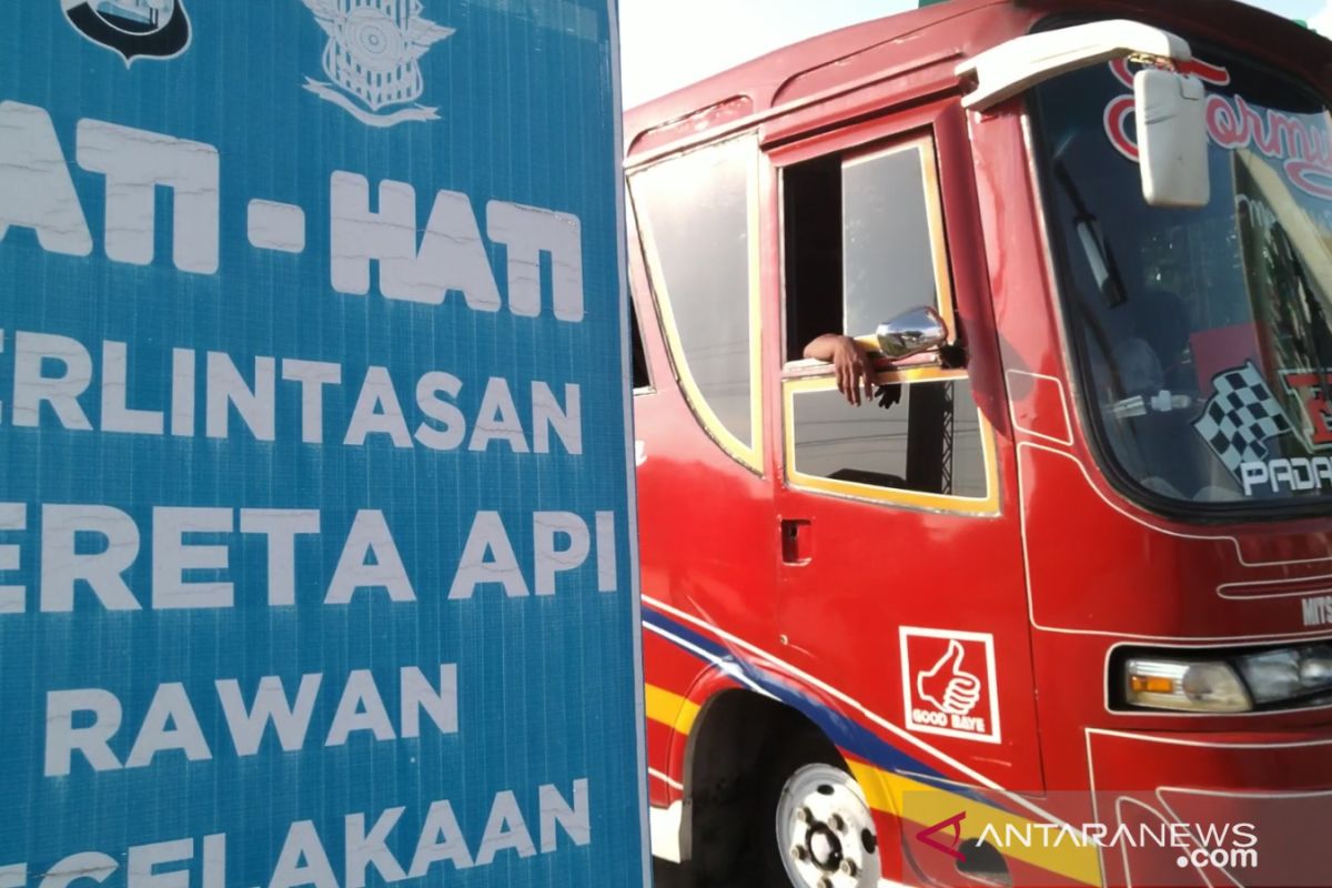 Selama 2019, dua tewas dalam kecelakaan di rel KA Sumbar