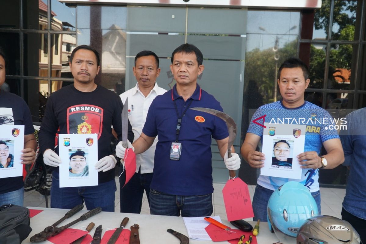 Polisi tembak mati tiga bandit sadis di Surabaya