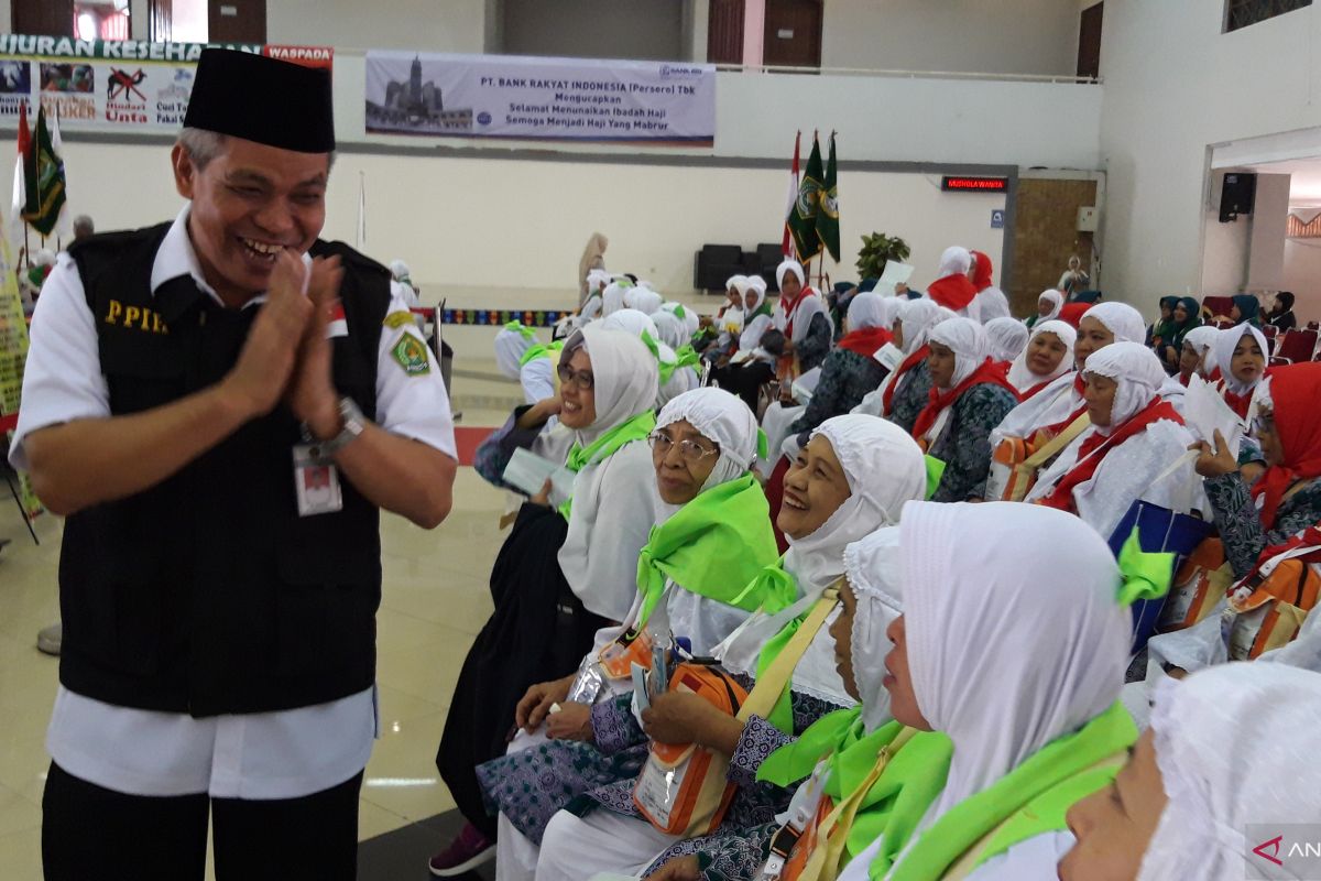 Embarkasi Pondok Gede berangkatkan 4.358 JCH ke Mekkah