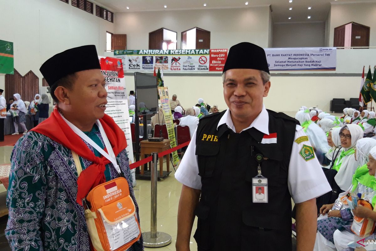 19 orang jemaah calon haji Embarkasi Palembang batal  berangkat