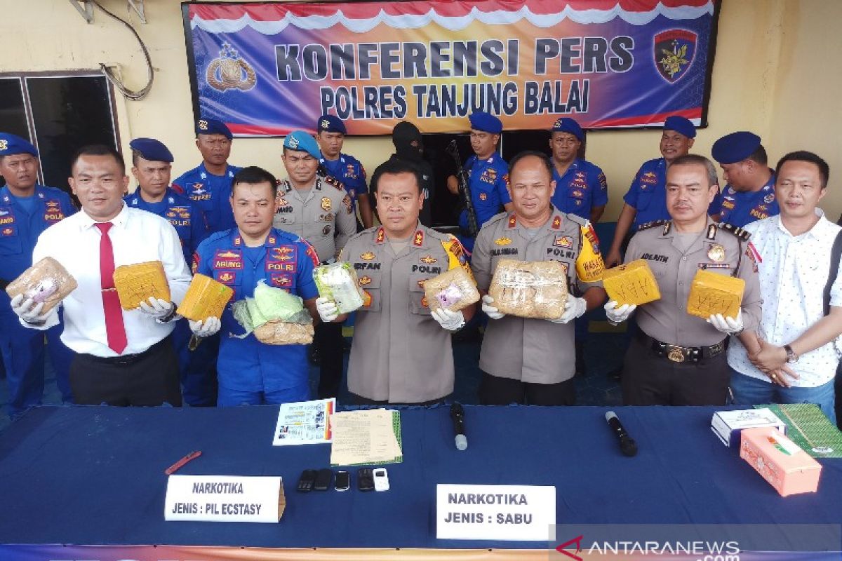 Satpolair Polres Tanjungbalai gagalkan penyelundupan sabu-ekstasi dari Malaysia