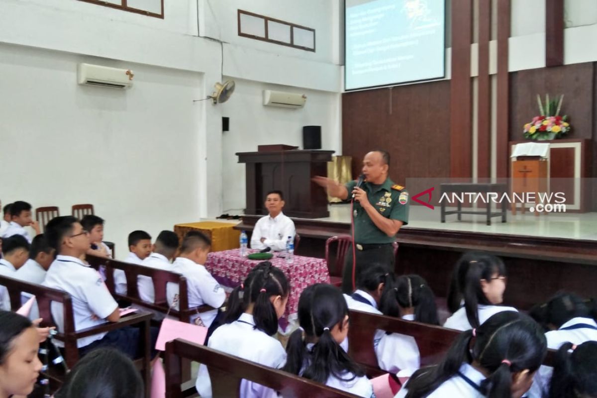 Peduli pendidikan, Kodim 0204/DS beri wawasan kebangsaan kepada siswa