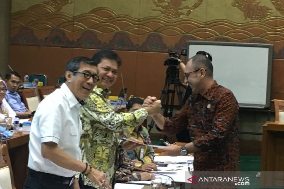 Kemarin, kampanye jadi 71 hari hingga KPU copot dua komisioner