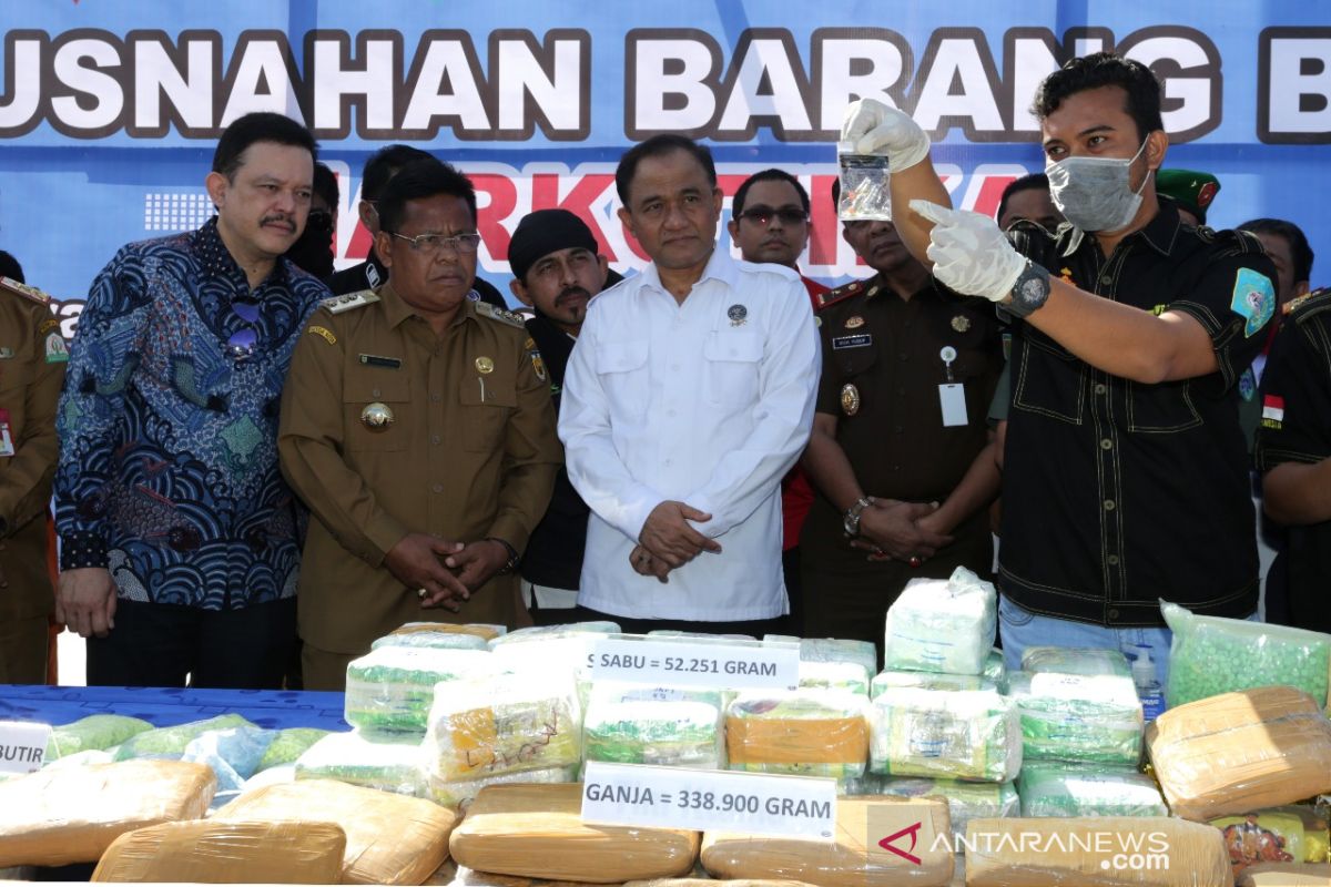 Ratusan kilogram narkoba di Aceh dimusnahkan