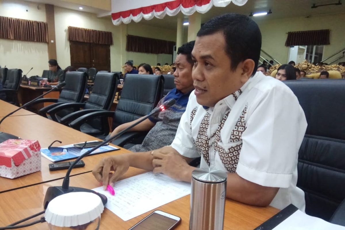 Legislator: ada delapan persoalan penting di Manado