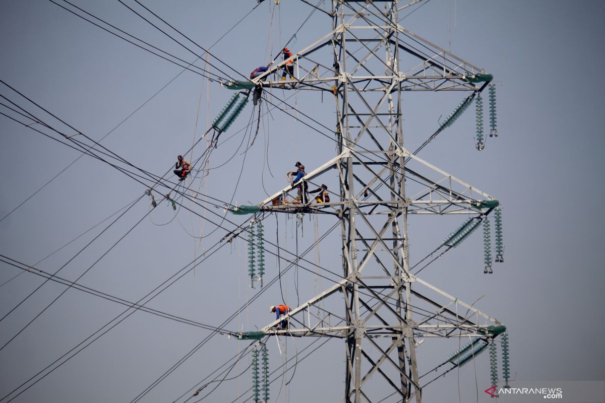 Presiden Jokowi: Rasio elektrifikasi di Indonesia capai 99,48 persen