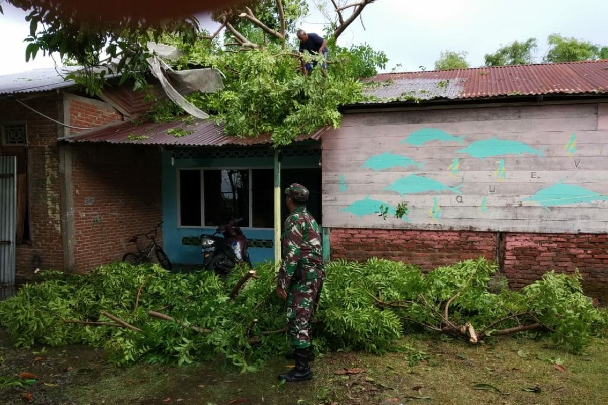 Puting Beliung terjang tujuh rumah warga di Pidie